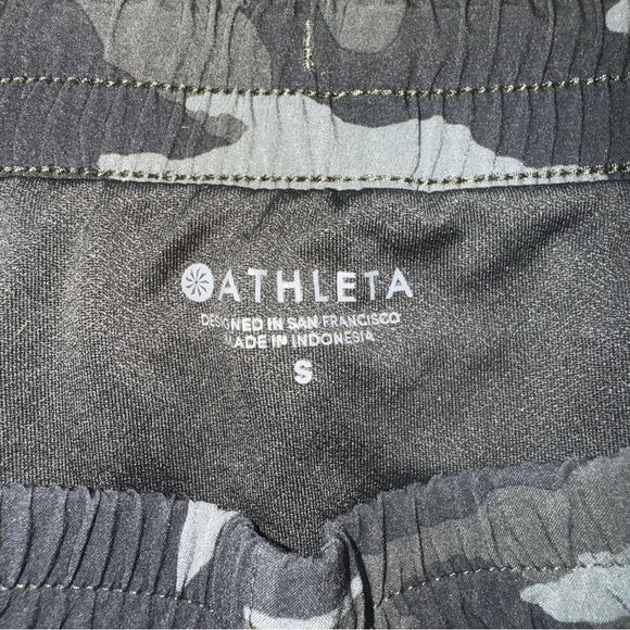 Athleta Black Camo Athletic Shorts - Picture 2 of 5